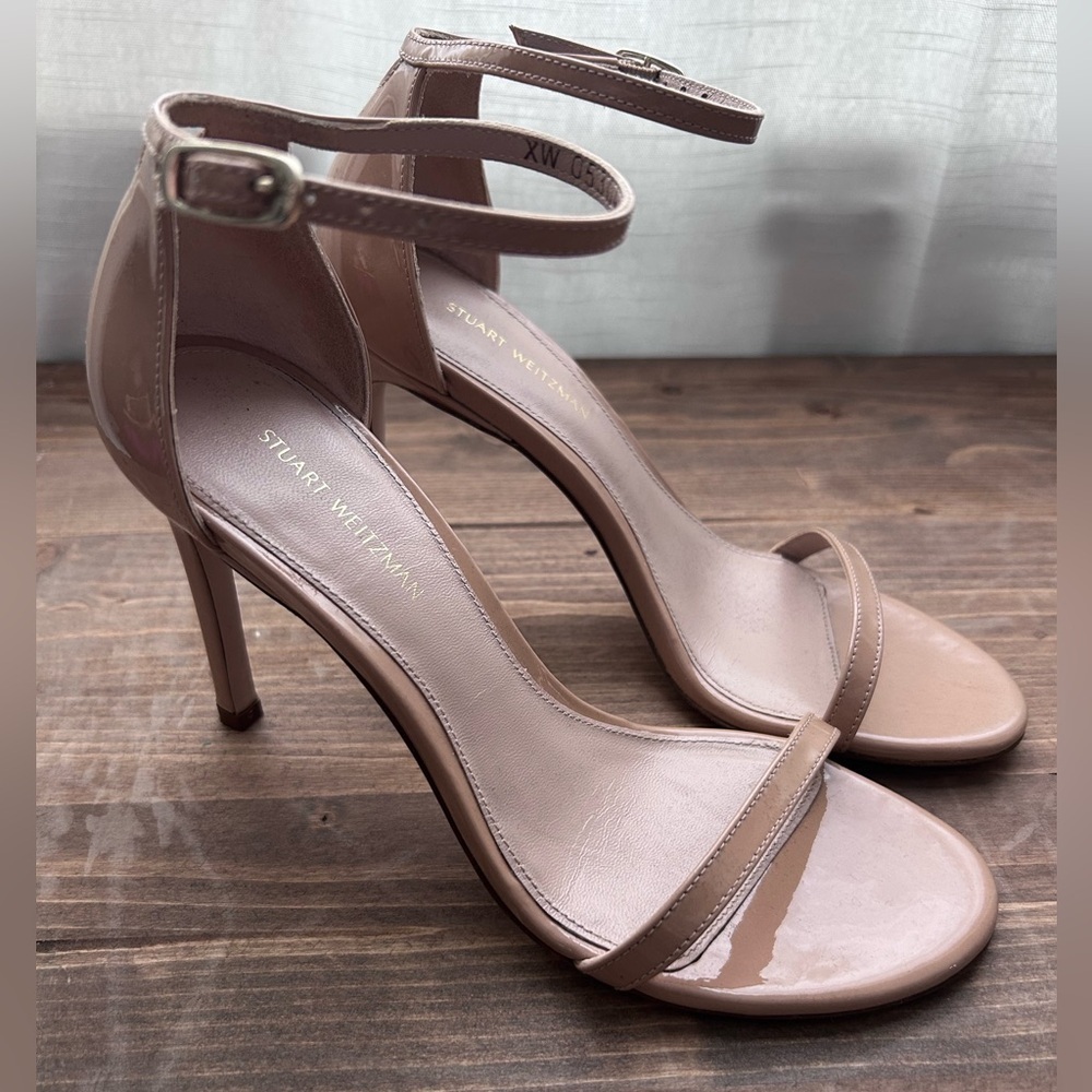 STUART WEITZMAN Nudistsong Heel in Adobe- Size 6M